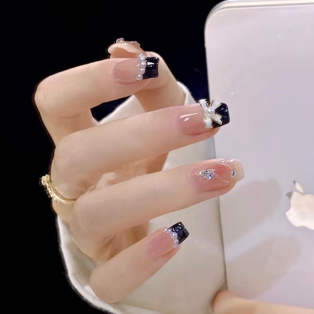 Phototherapy Wearable Nails, French Elegant Style, Wholesale Finished Products, Reusable Nail Patches, Ultra-Thin Luxury Short Style